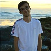 Étudiant en 3 ème année de faculté d'économie, je souhaite enseigner les mathématiques car c'est une discipline omniprésente dans mon cursus. Je n'aurais aucune difficulté a vous aider et a vous transmettre mes connaissances. Je suis a votre disposition,
